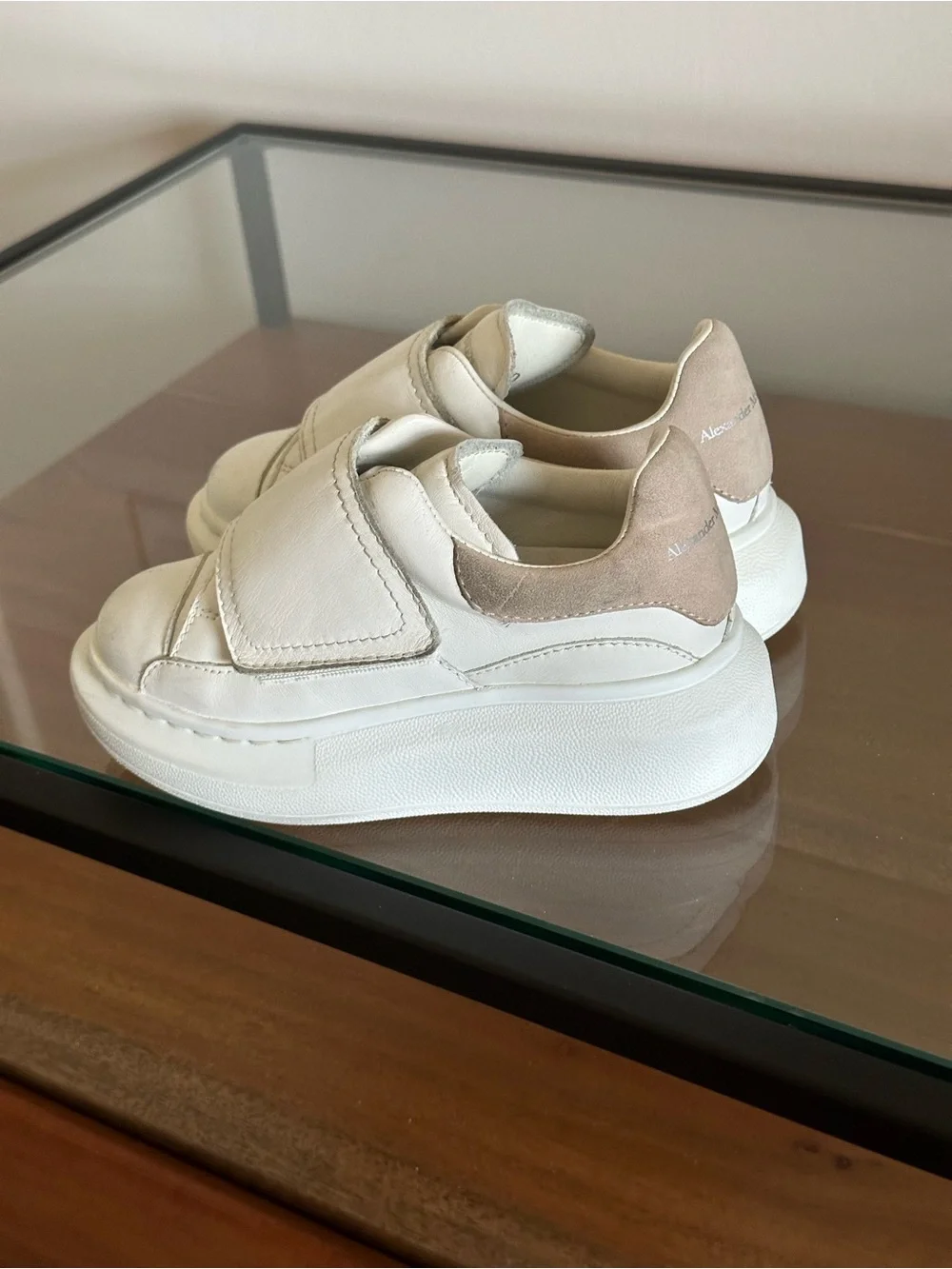Alexander McQueen Kids Oversized Velcro Leather Sneakers EU 26